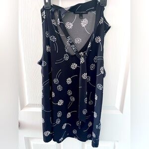 Banana Republic women’s top with neck tie, semi formal wear, sleeveless, S size